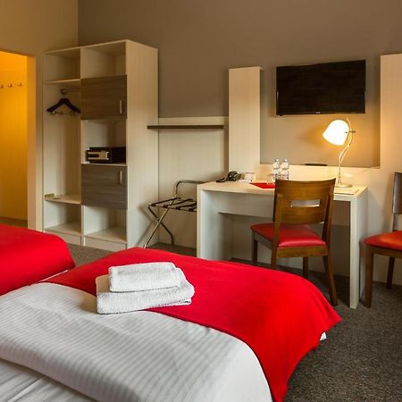 Hostel Przystanek Торунь Экстерьер фото