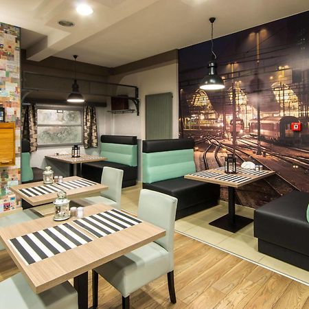 Hostel Przystanek Торунь Экстерьер фото