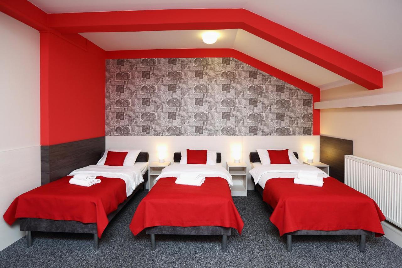 Hostel Przystanek Торунь Экстерьер фото