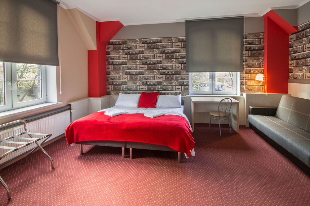 Hostel Przystanek Торунь Экстерьер фото
