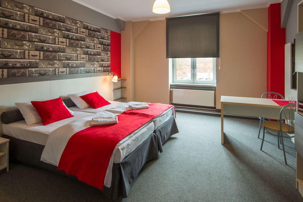 Hostel Przystanek Торунь Экстерьер фото