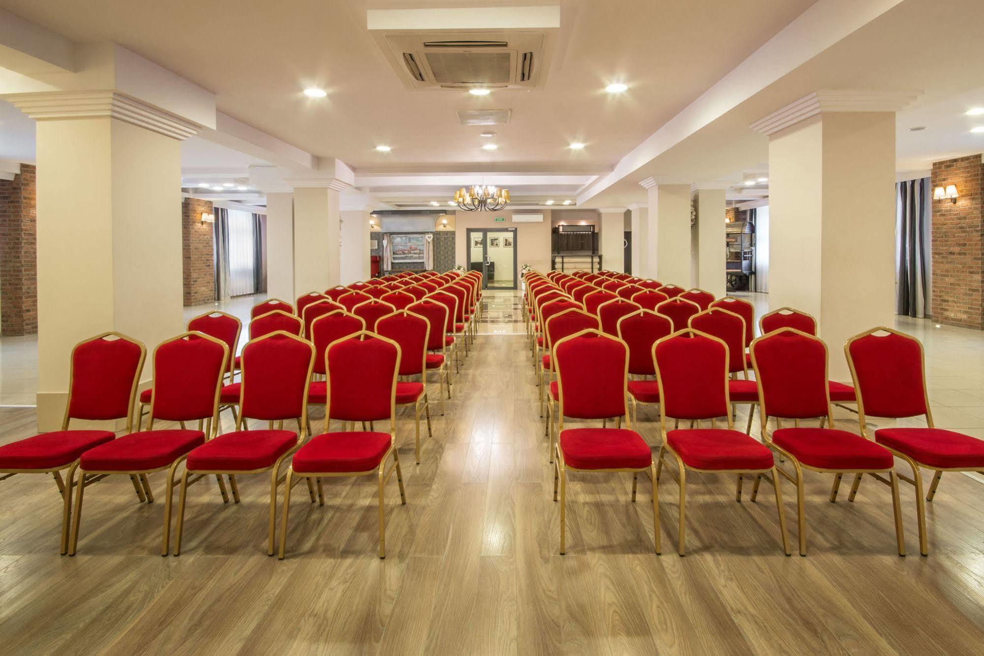 Hostel Przystanek Торунь Экстерьер фото