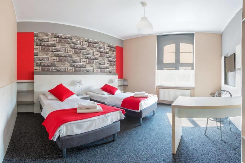 Hostel Przystanek Торунь Экстерьер фото