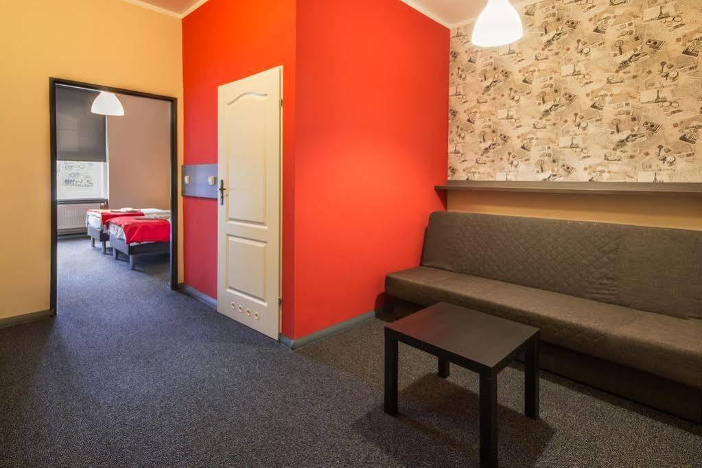 Hostel Przystanek Торунь Экстерьер фото